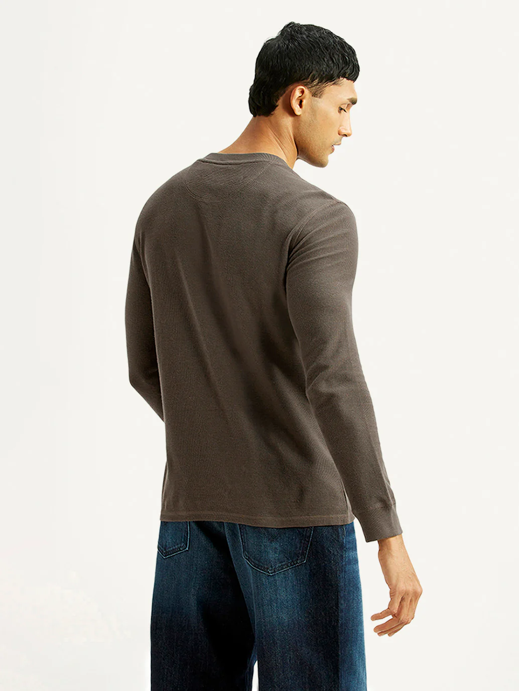 Men's Solid Brown Henley Neck T-shirt - Image 4